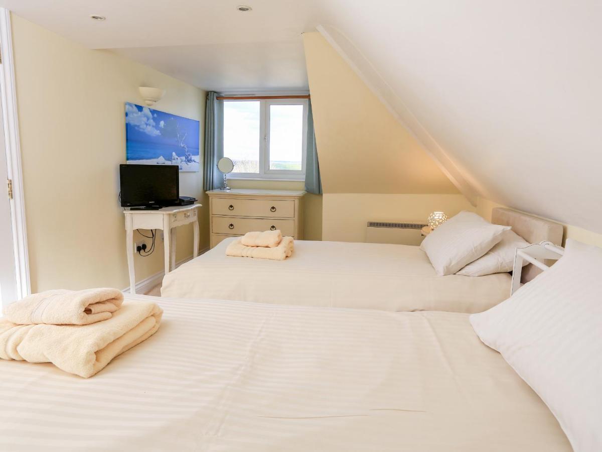 4 Lyndhurst Salcombe Exterior photo